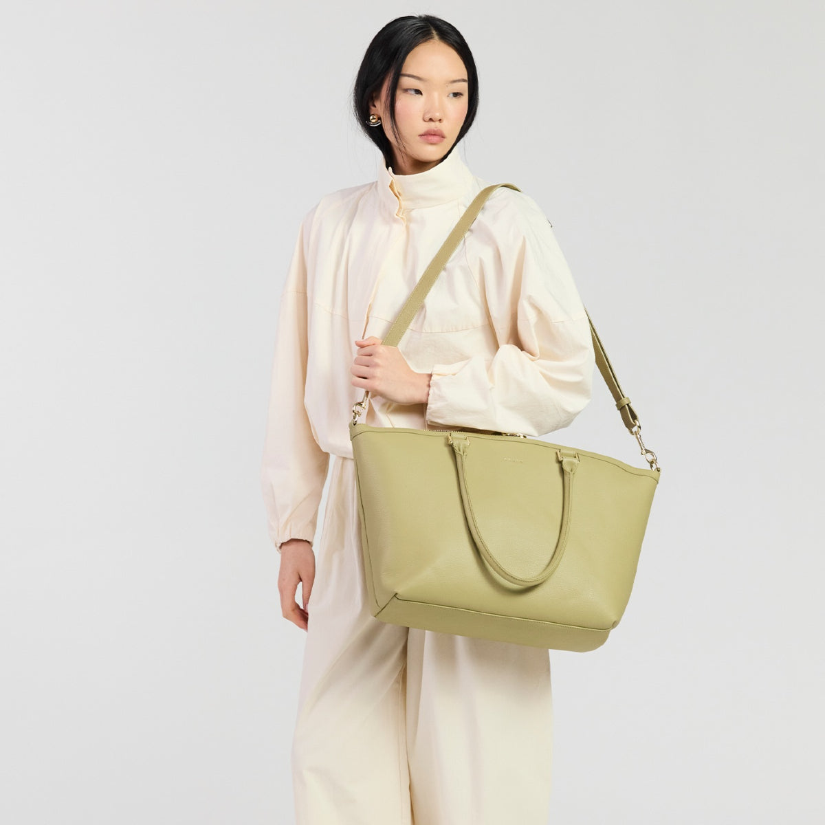 Light Gray Milan Carry All
