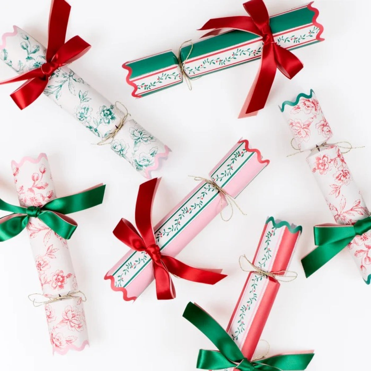 White Smoke Toile De Jouy Crackers